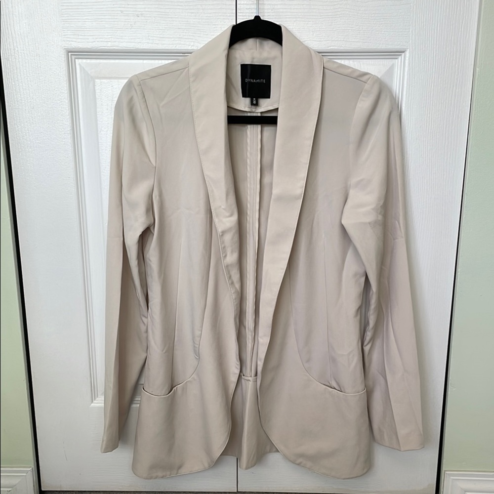 Dynamite Cream Open Front Blazer